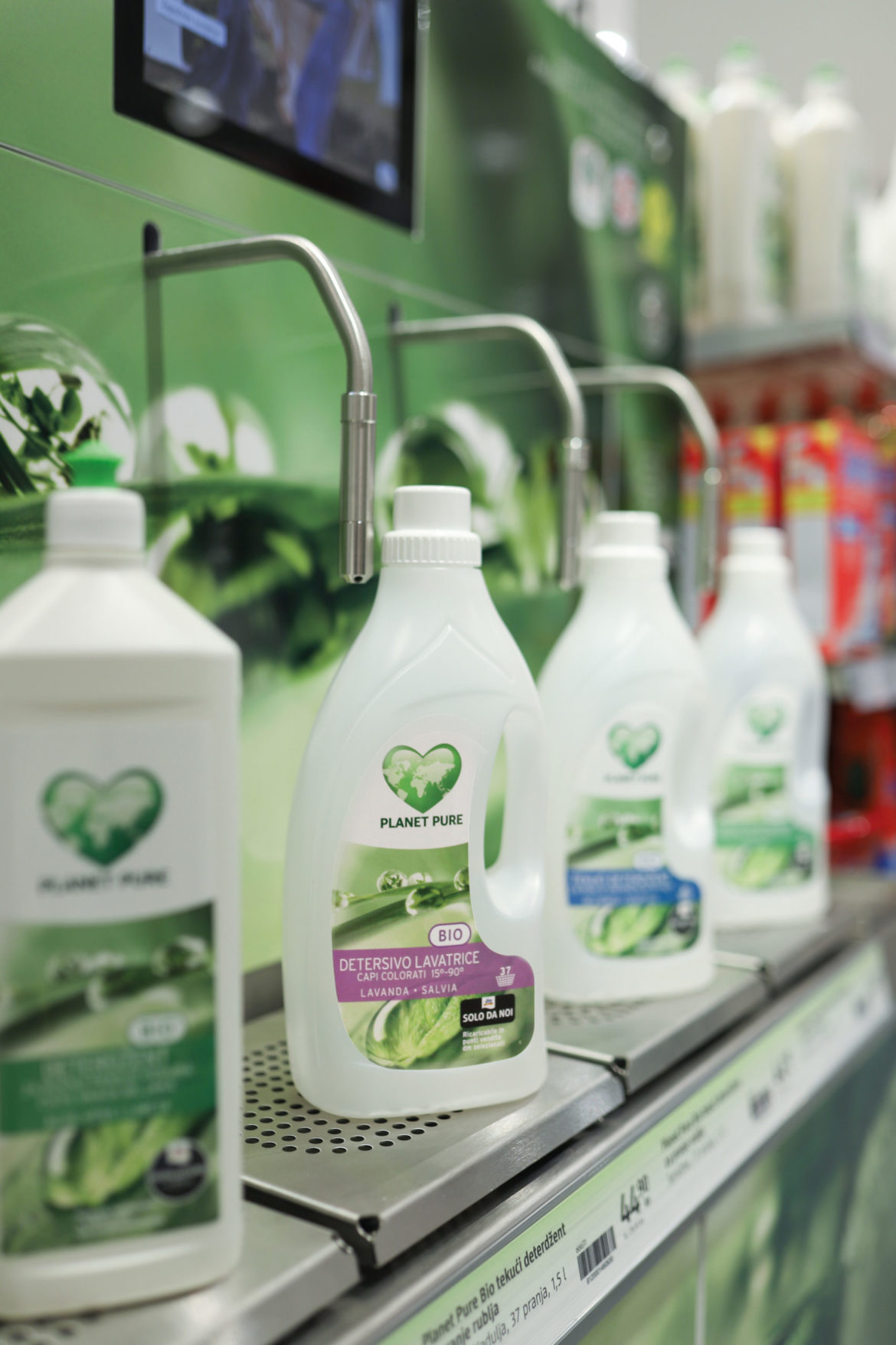 UNPURPOSED IS BETTER: dm offers new bio-detergents on tap in three stores